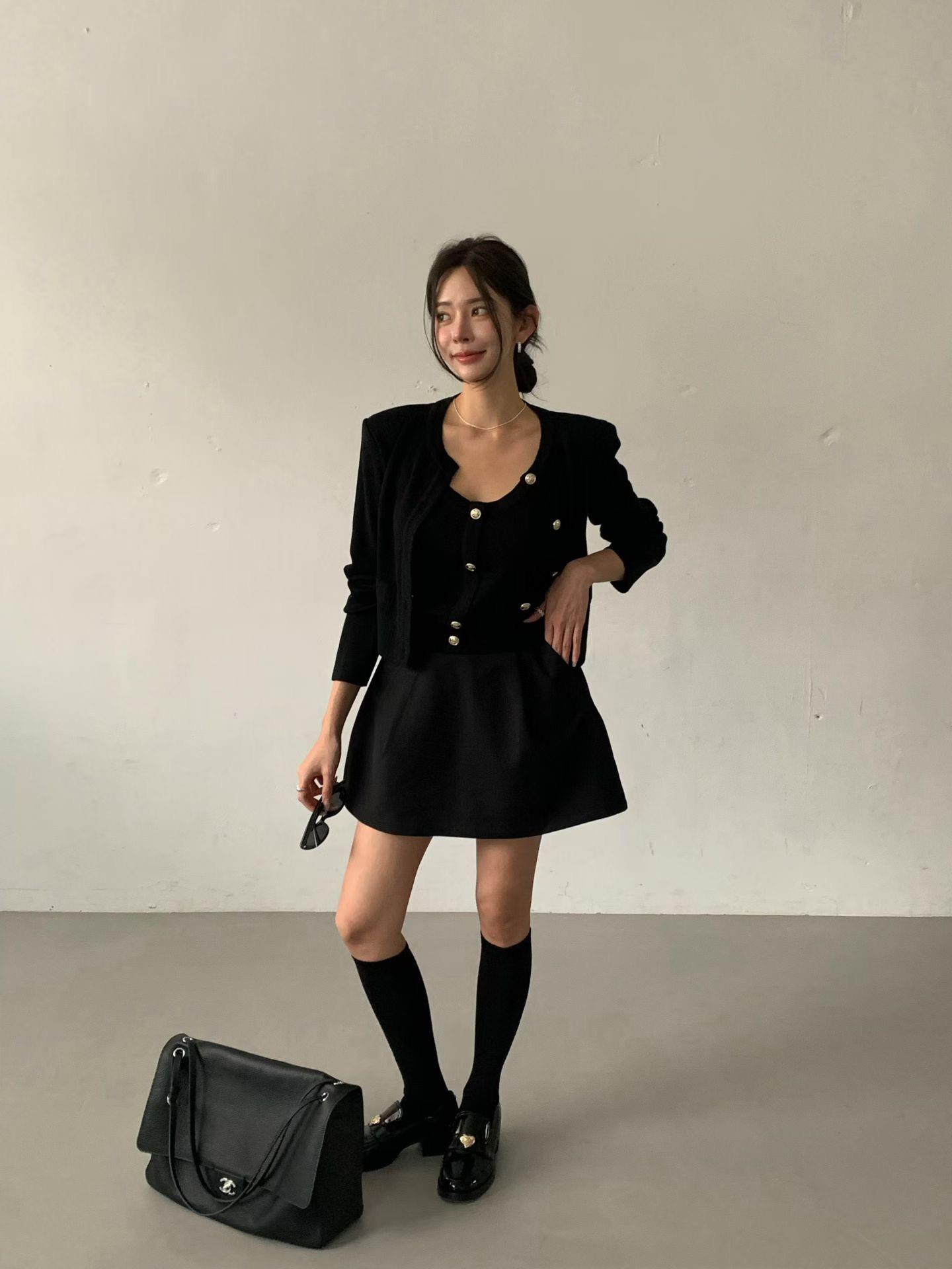 金扣莫蘭迪小香外套+背心兩件組